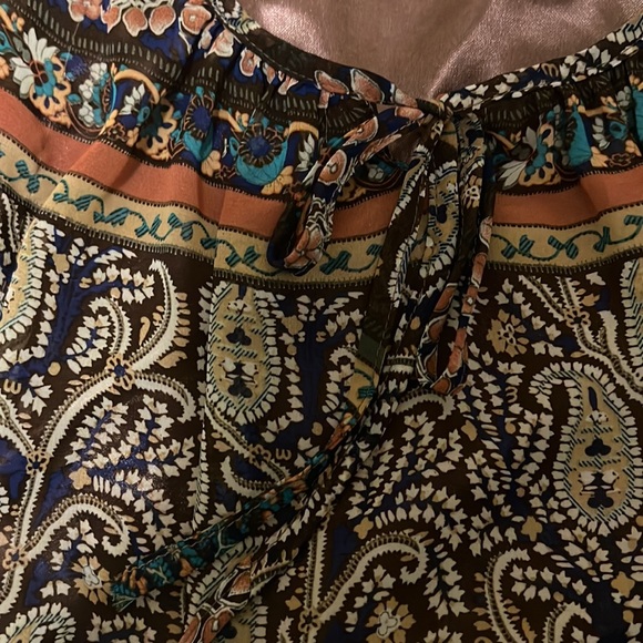 LADY NOIZ, Tie Up Neckline, Bell Sleeves, Knee Length Dress, Multi Colors, Med - Picture 3 of 6